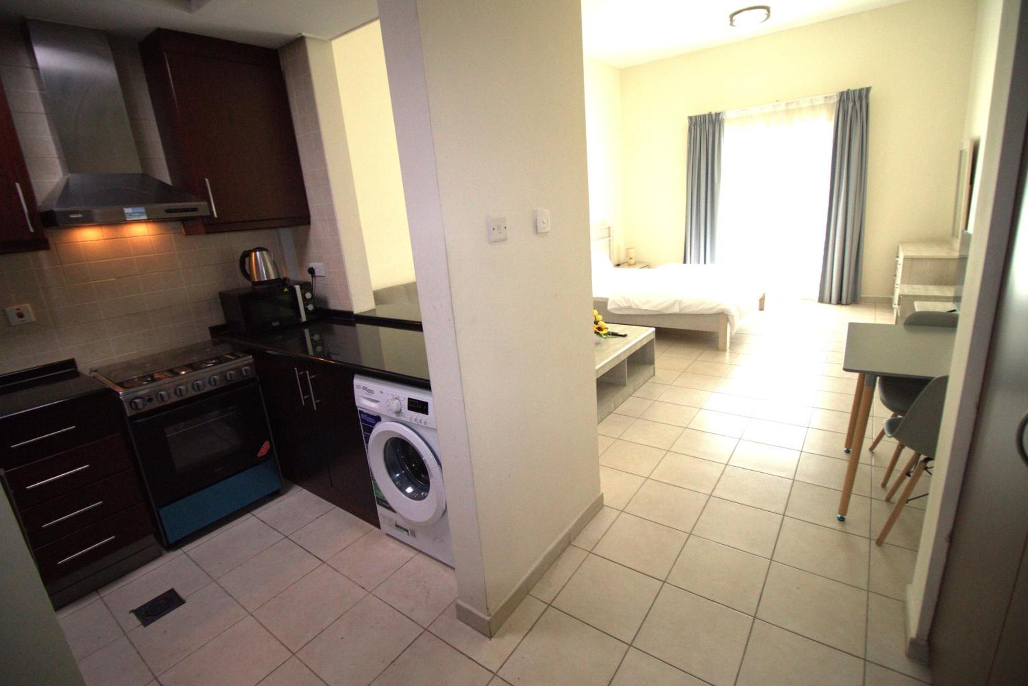 Druvya Homes, Bld Dg079, Street No,3 Discovery Gardens, Close To The Gardens Metro 3 Minutes Walkable * Dubai